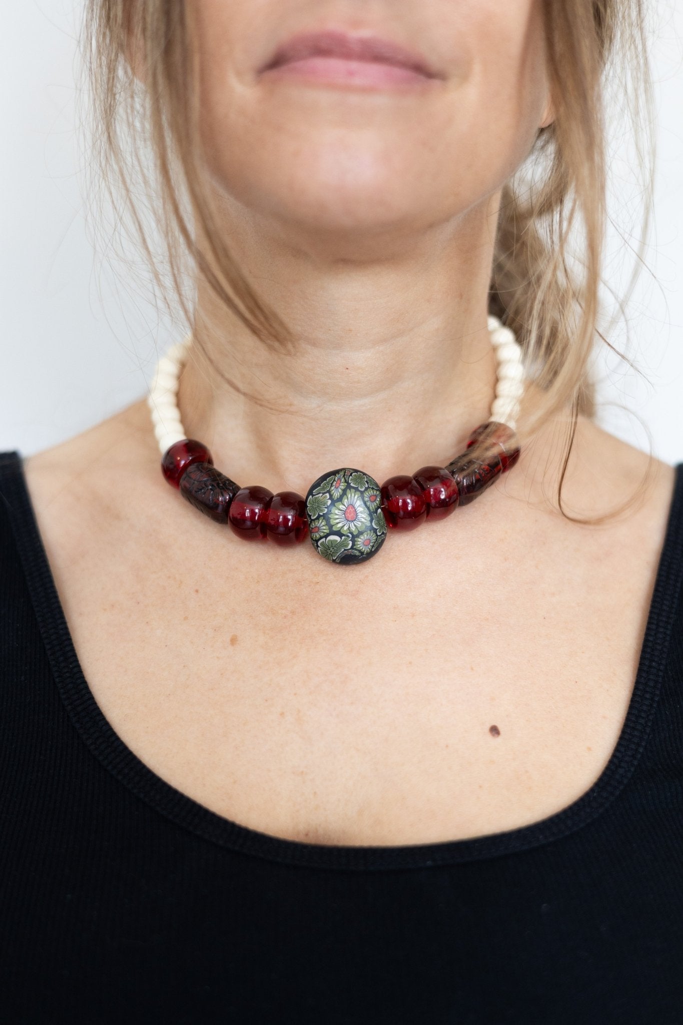 Collier en perles Fleur de Grenat - Maison Zélie