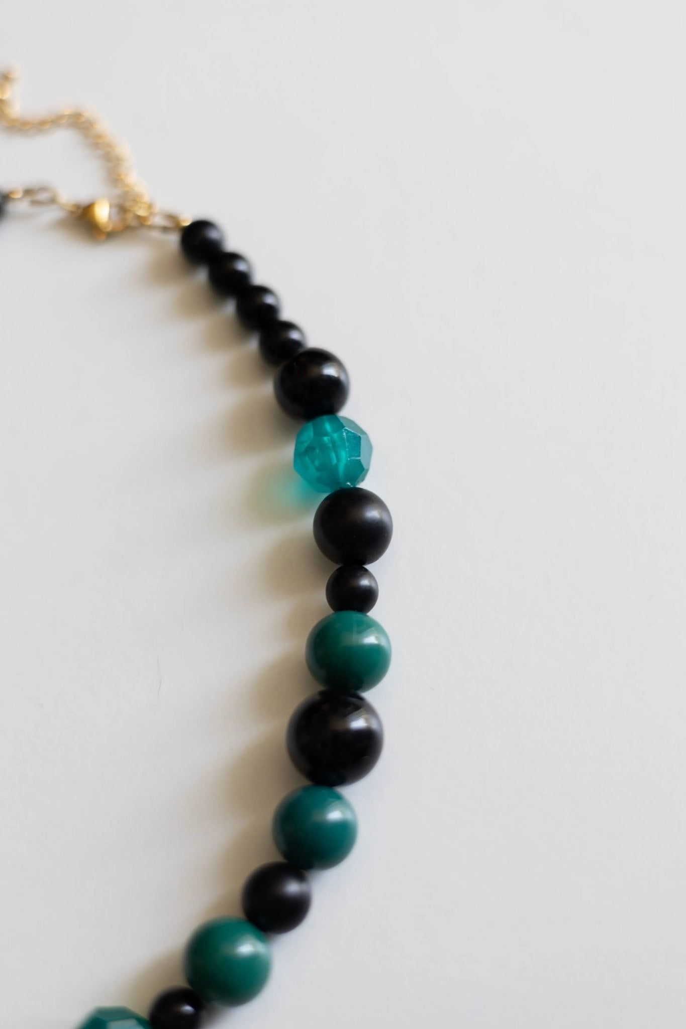 Collier Équilibre Noir - Maison Zélie