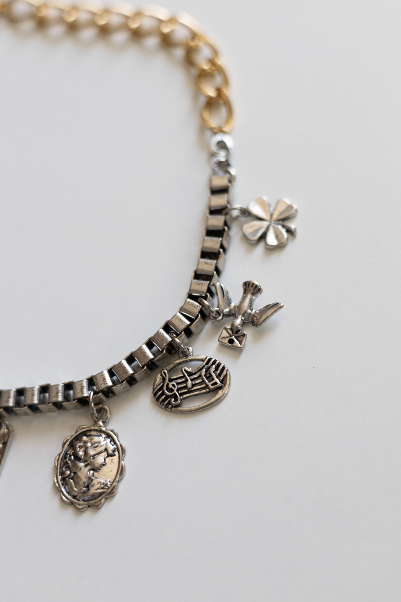 Collier Grigri d’Acier - Maison Zélie