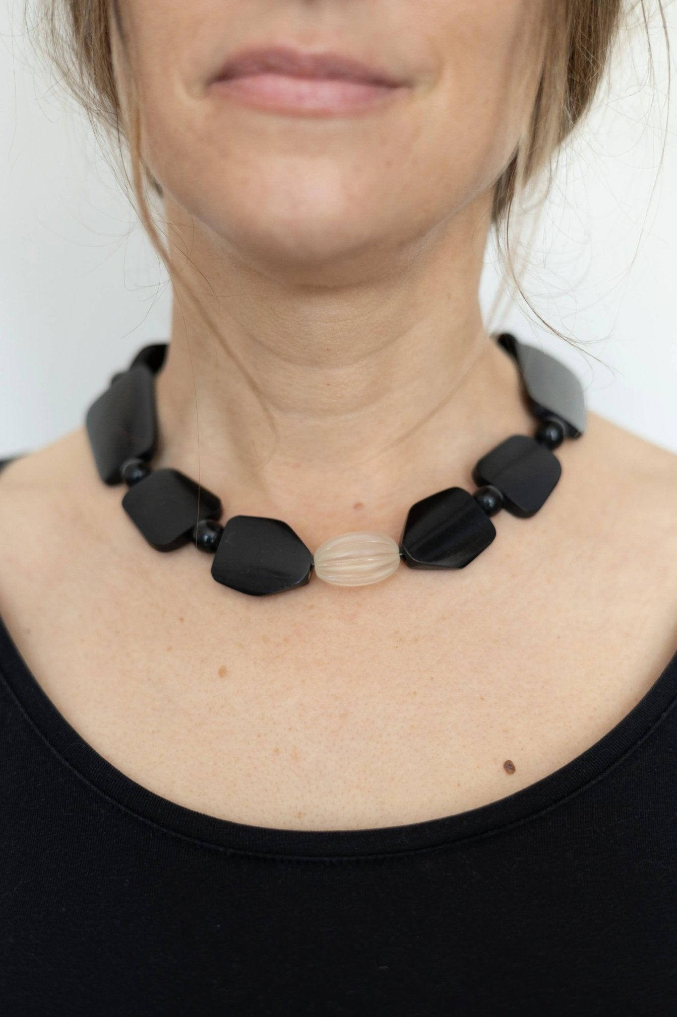 Collier Noir Sculpture - Maison Zélie