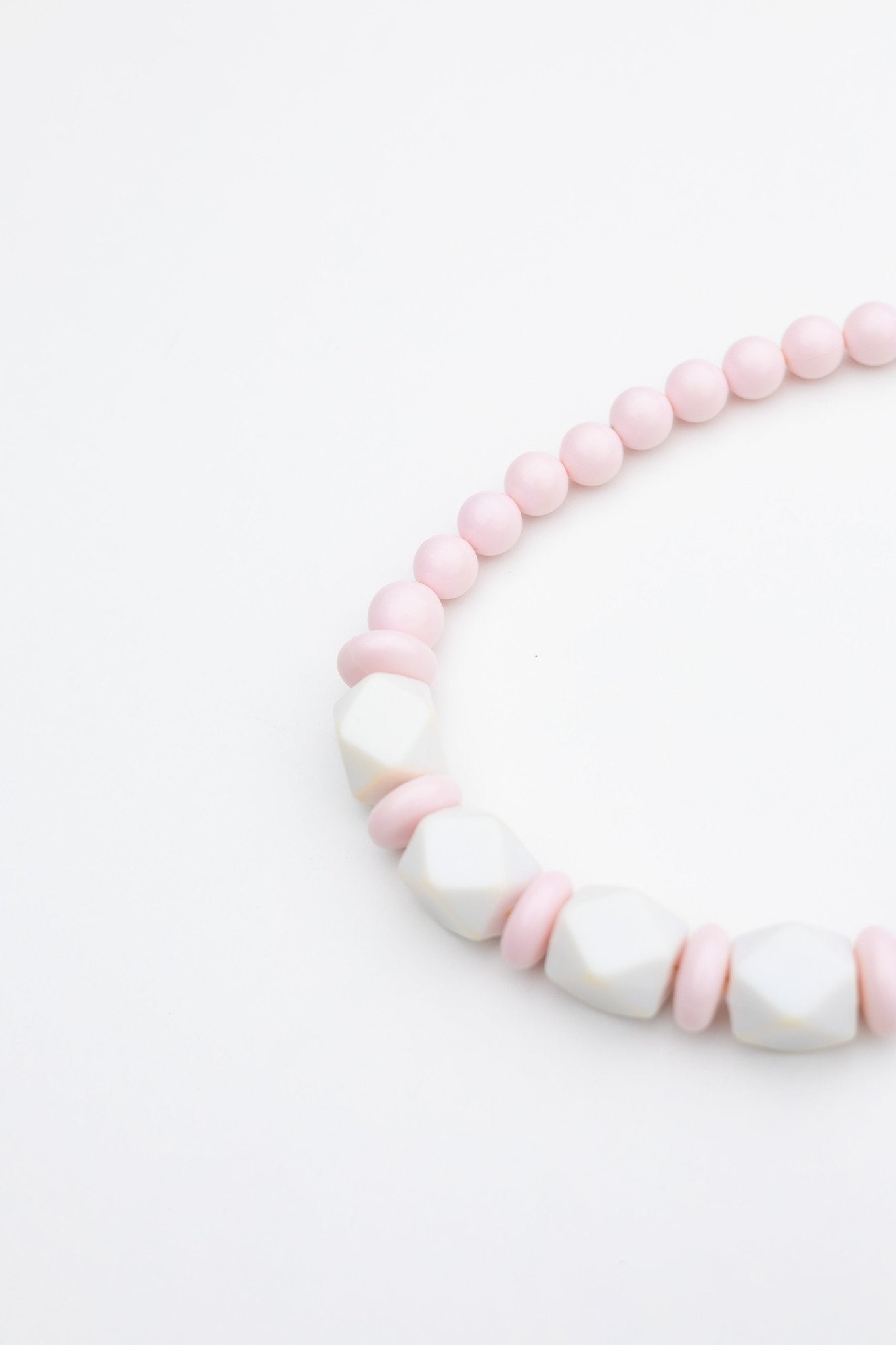 Collier perles Lait Fraise - Maison Zélie