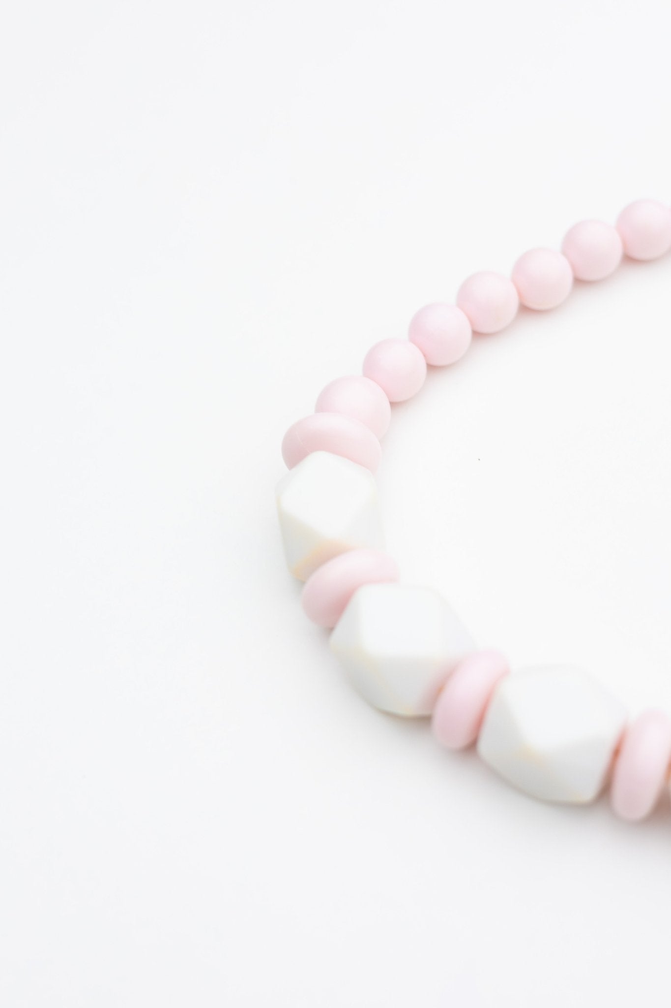 Collier perles Lait Fraise - Maison Zélie