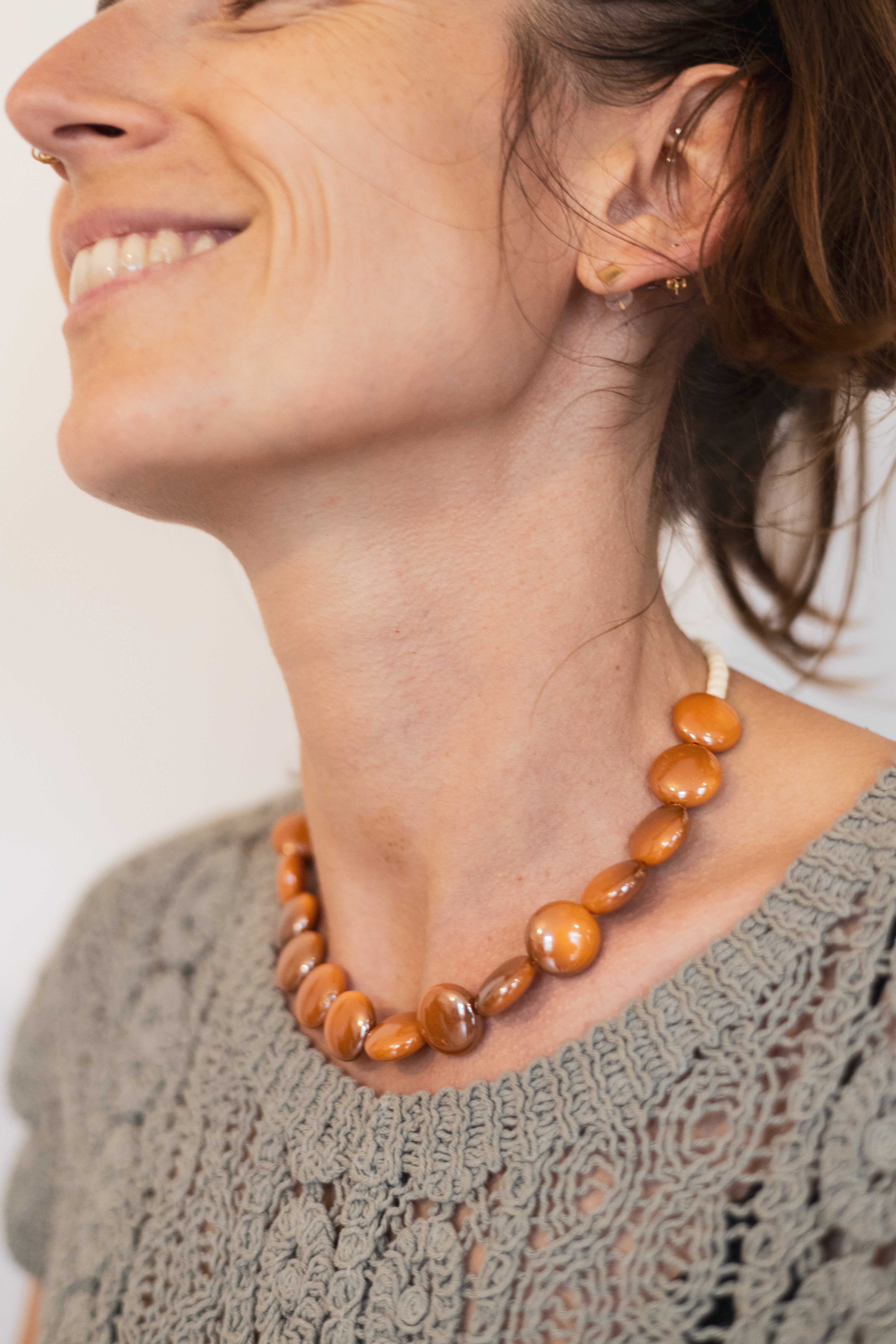 Collier upcyclé en perles Ambre Vanille