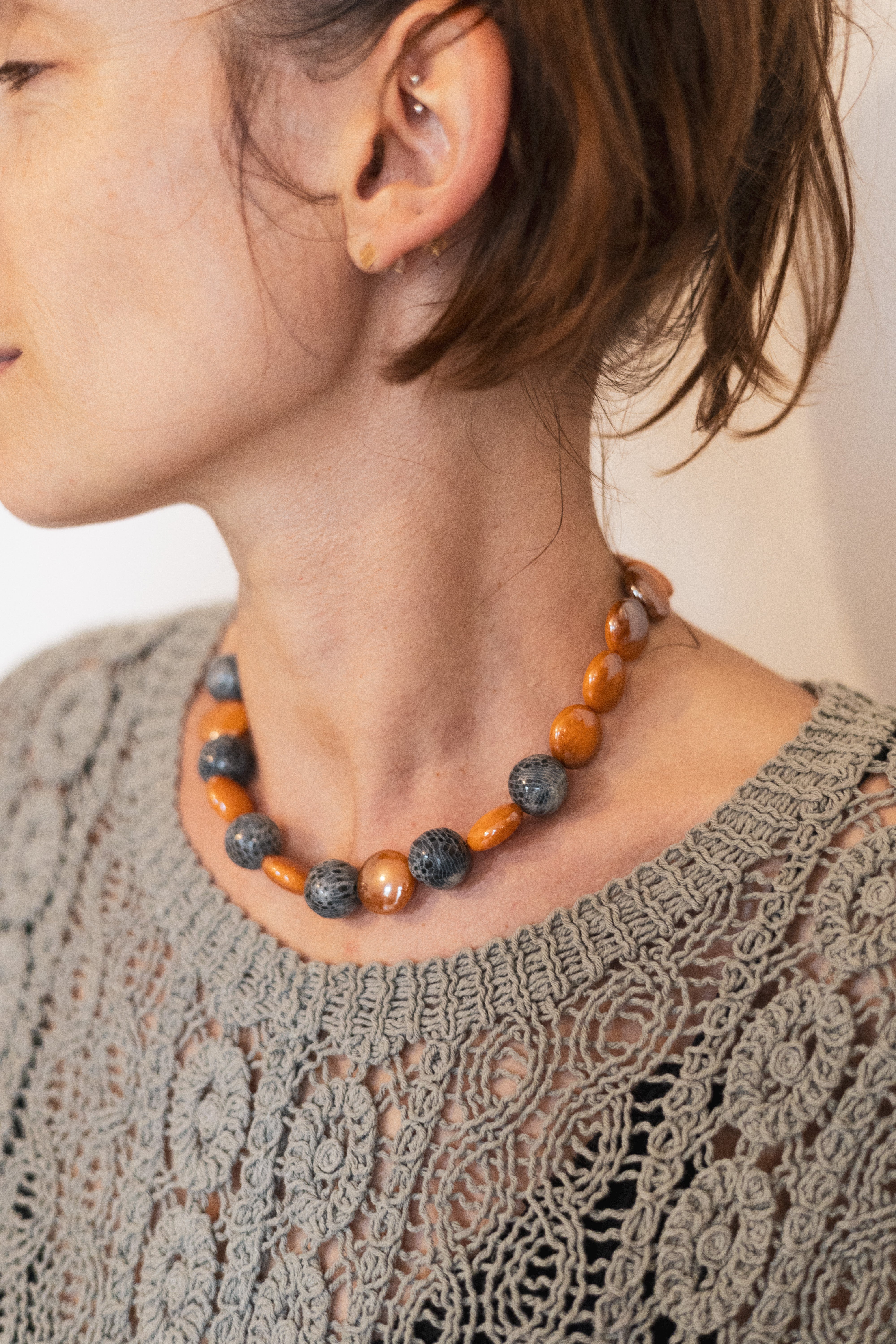 Collier upcyclé en perles Sienne & Nuit