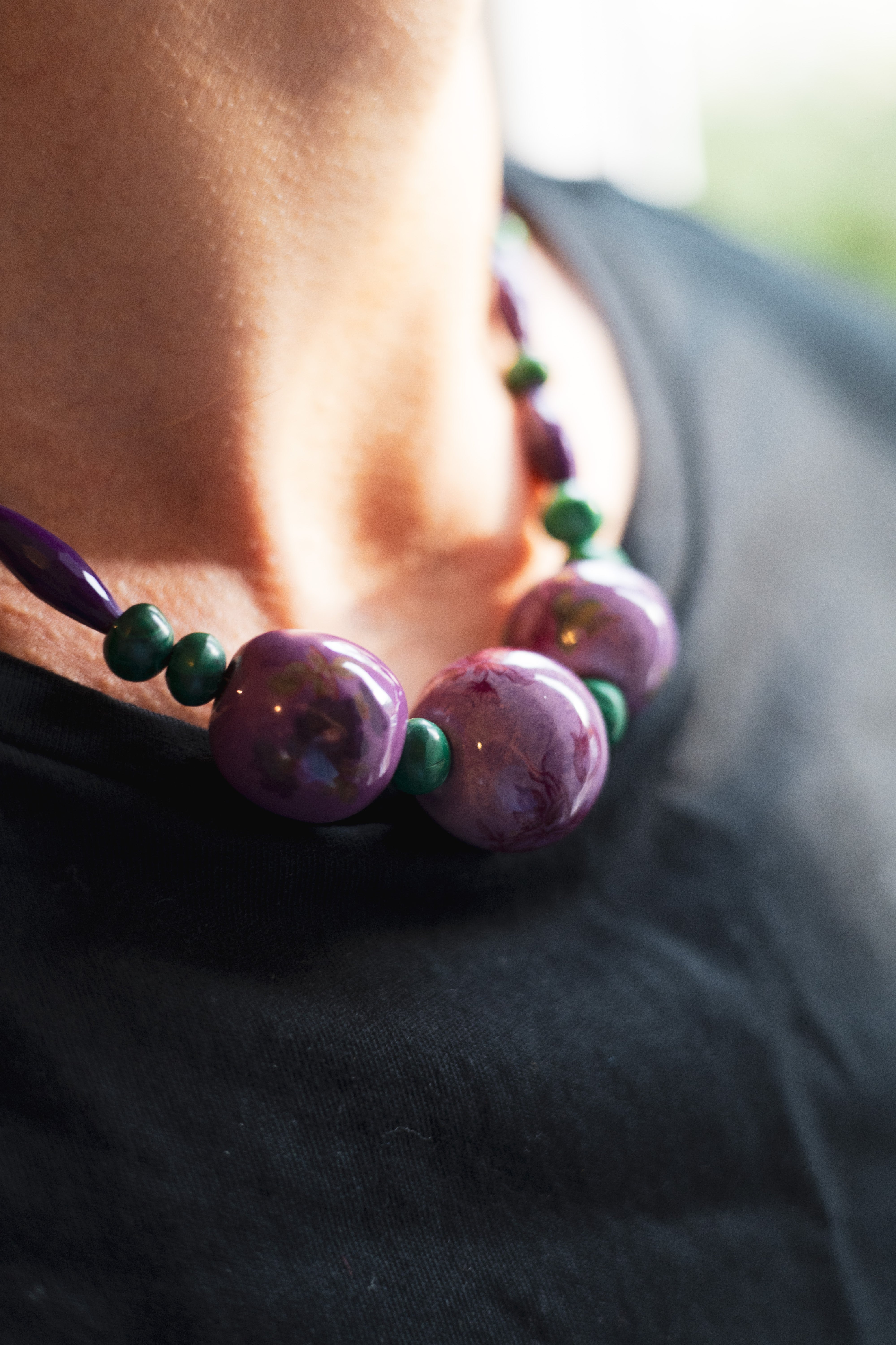 Collier upcyclé en perles Églantine