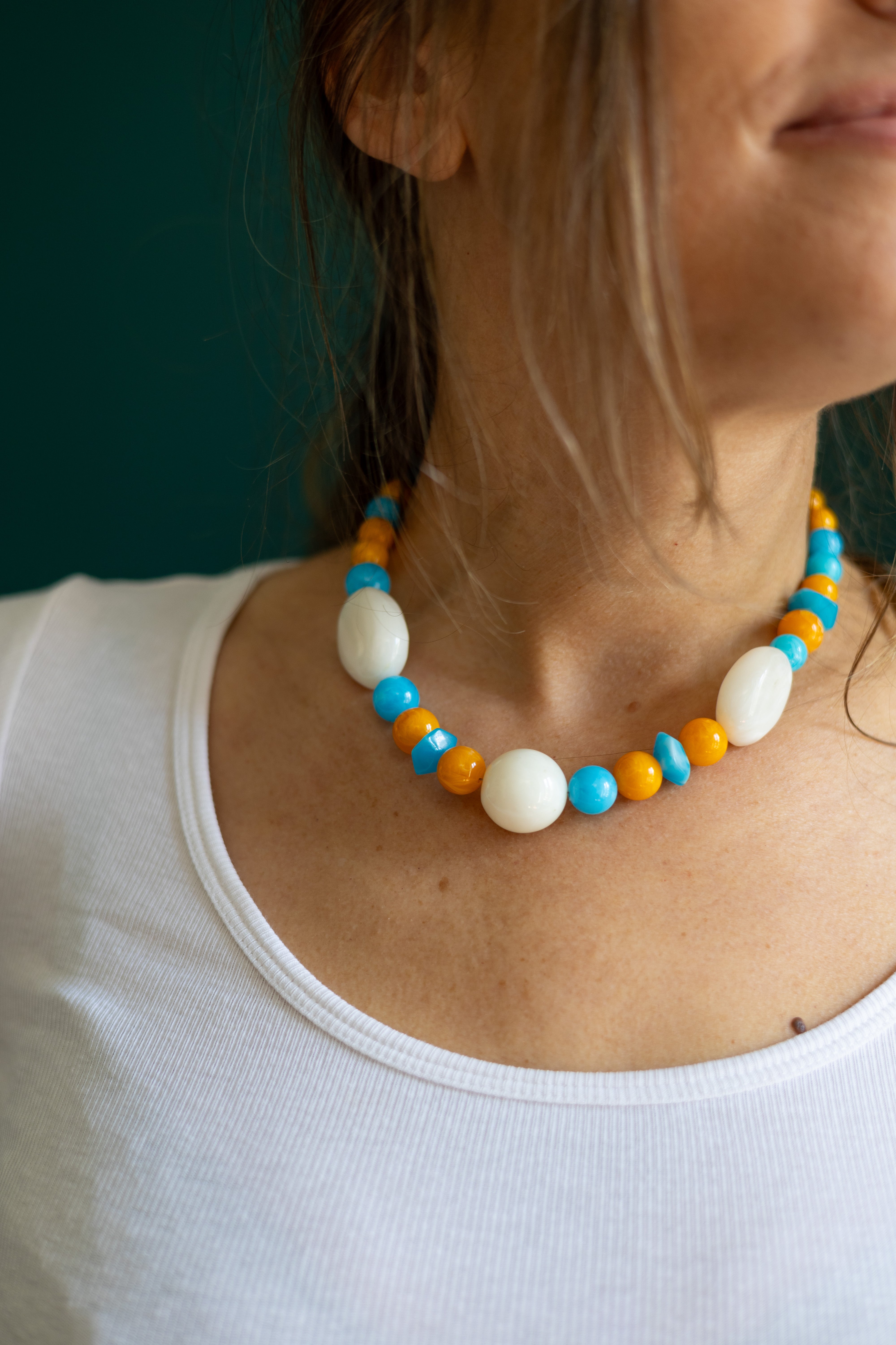 Collier upcyclé en perles Capri