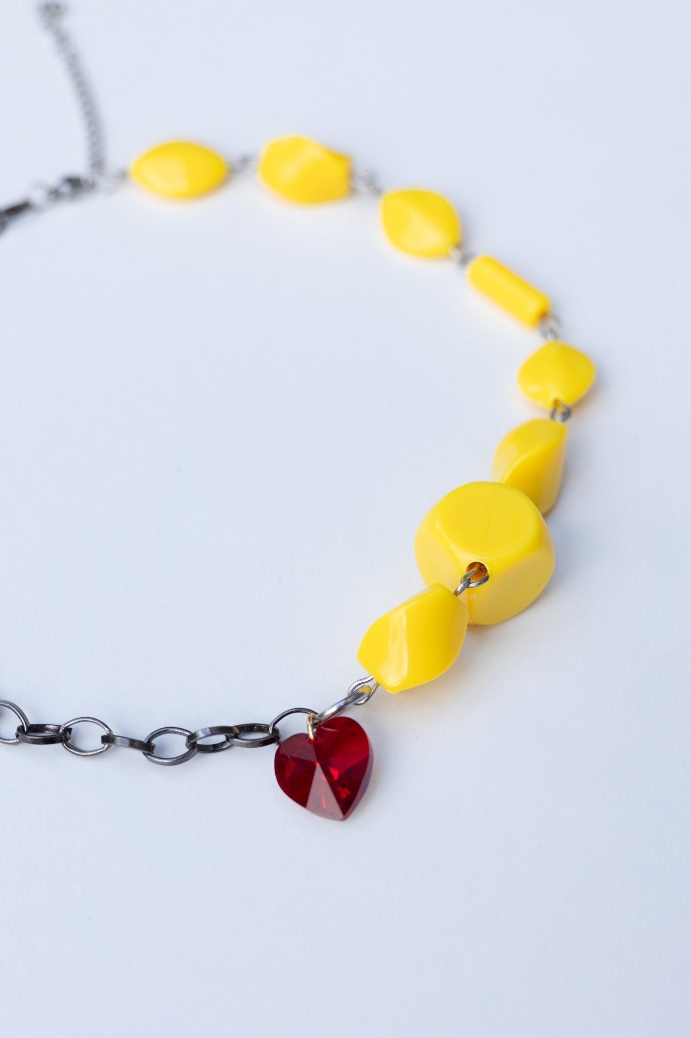 Collier Cœur grenat & jaune pop - Maison Zélie