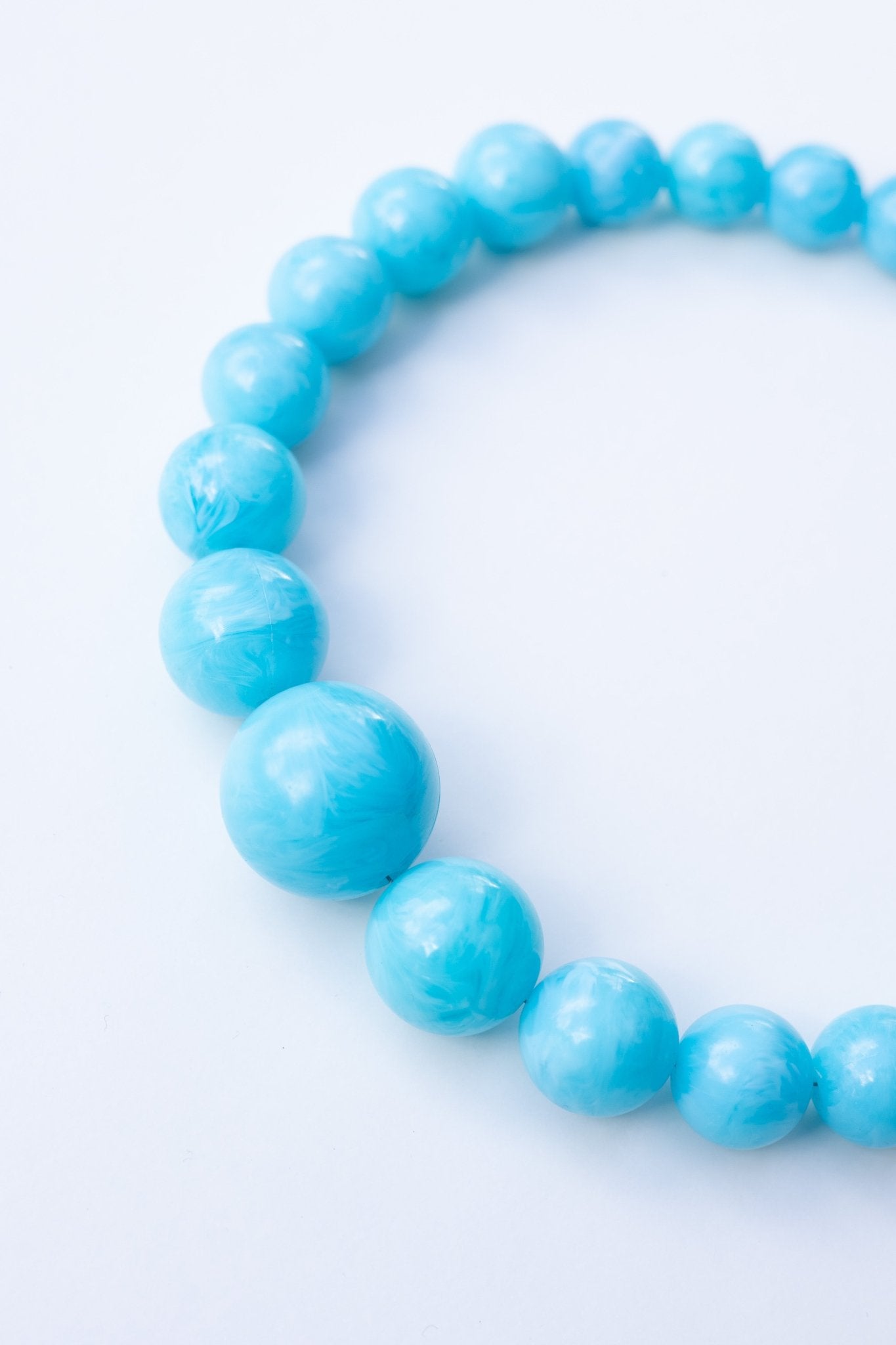 Collier en perles Bleu Nuage - Maison Zélie