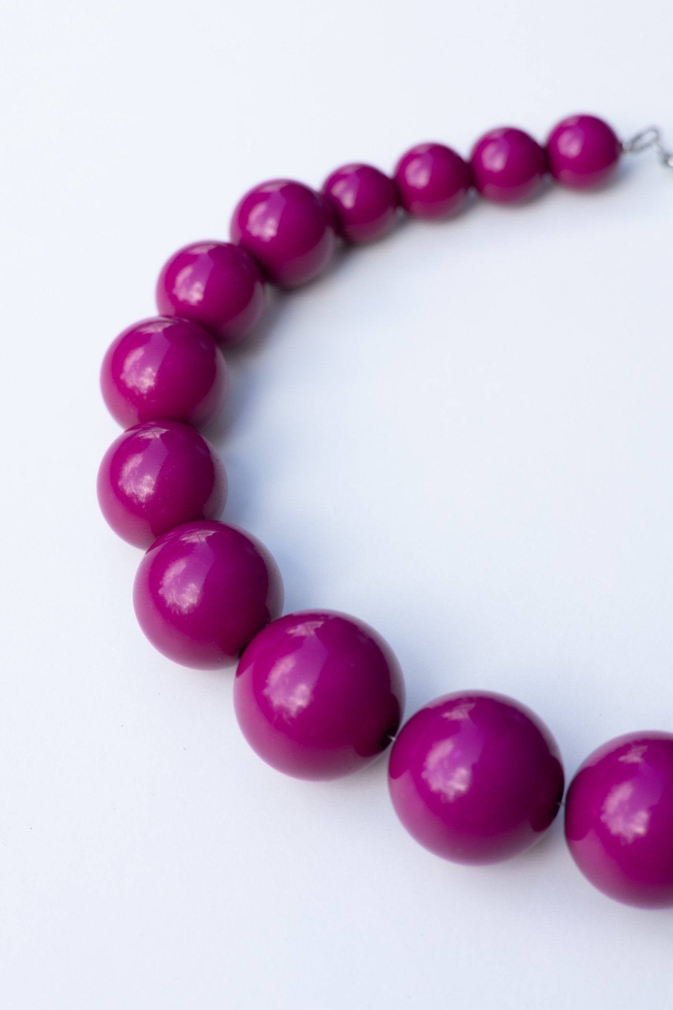 Collier en perles Fuchsia Twist - Maison Zélie