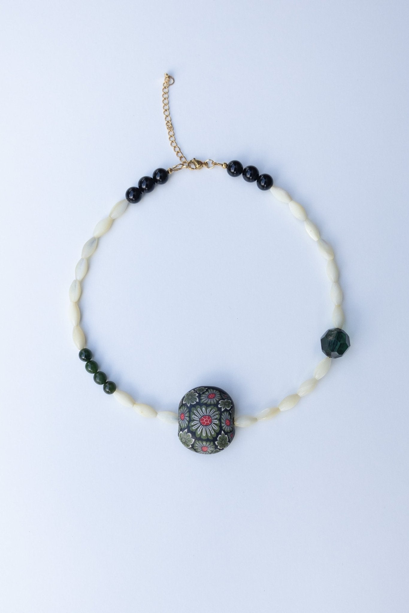 Collier en perles Marguerite Noire - Maison Zélie