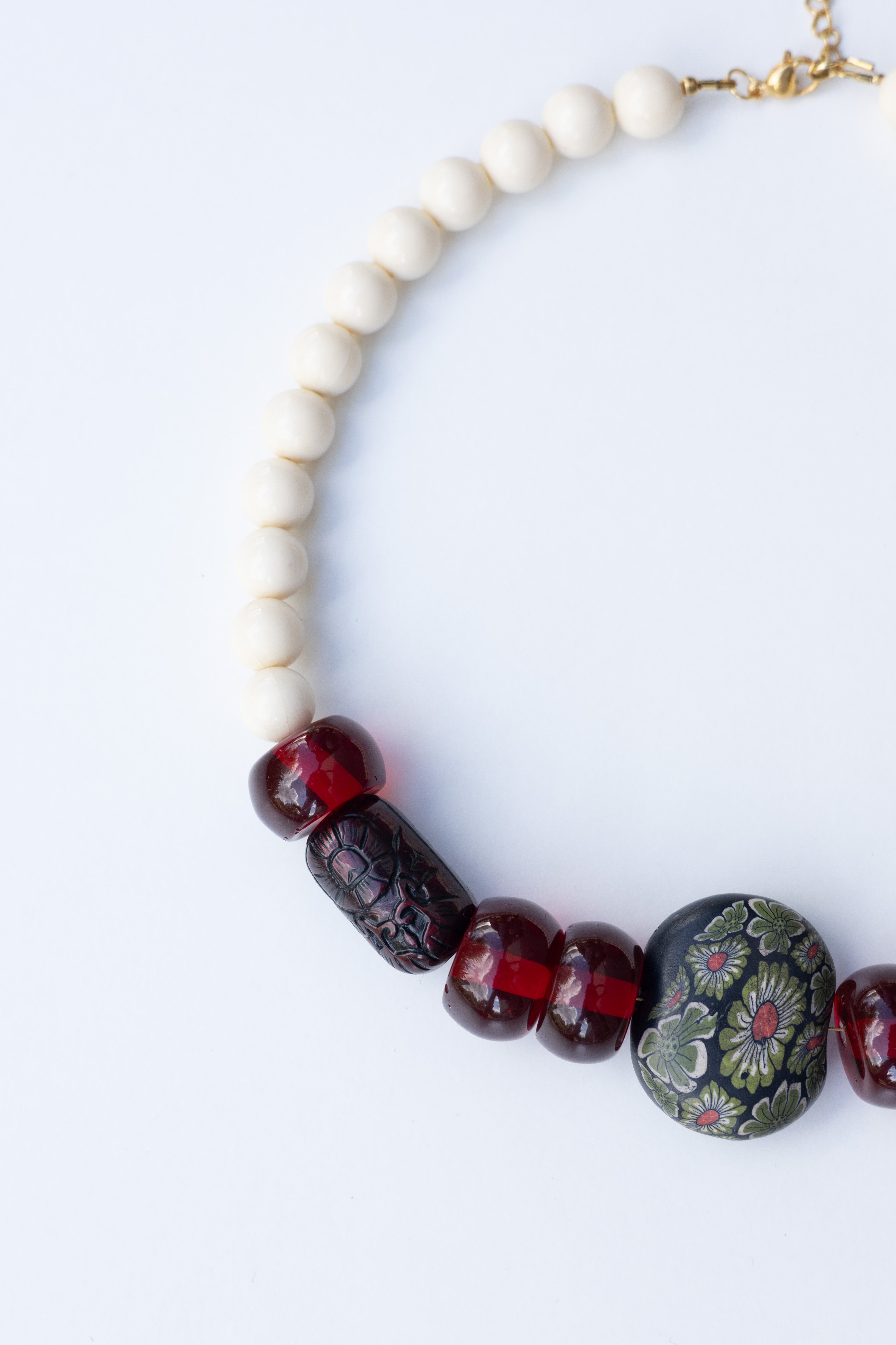 Collier en perles Fleur de Grenat