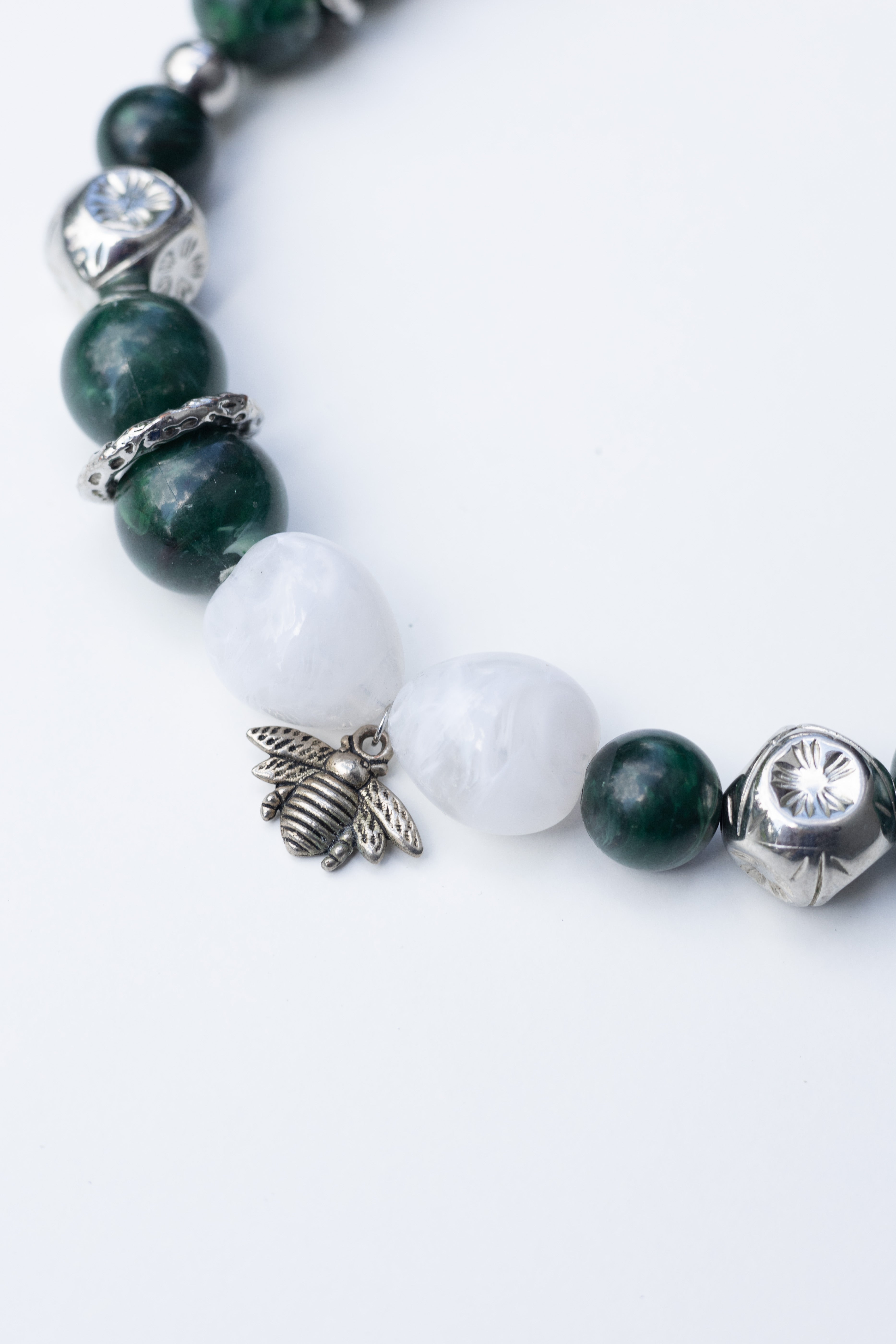 Collier perles Ruche sacrée