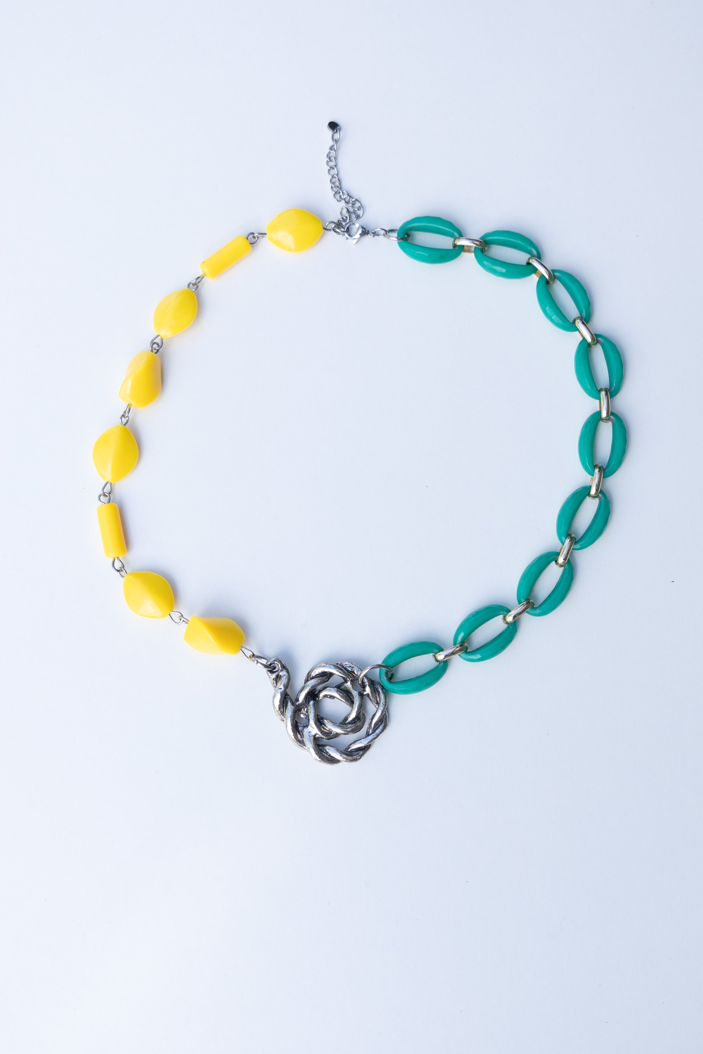 Collier Jardin Graphique